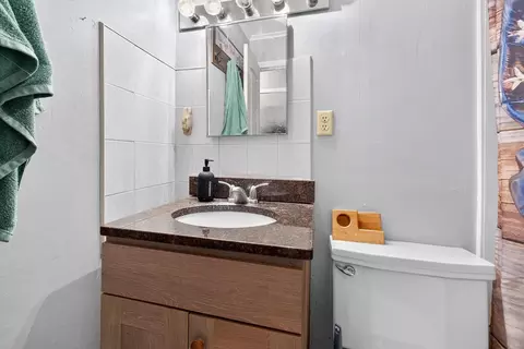 Bath - 844 Central Dr, Marion, OH 43302 photo 1 of 1