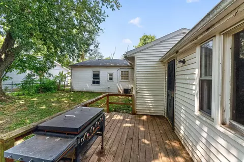 Exterior - 844 Central Dr, Marion, OH 43302 photo 5 of 7