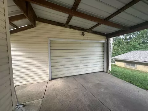 Exterior - 770 Walker St, Newark, OH 43055 photo 5 of 8