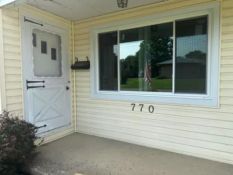 Exterior - 770 Walker St, Newark, OH 43055 photo 2 of 8
