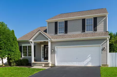 304 Meadow Ash Dr, Lewis Center, OH 43035