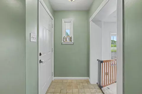 Entry Way - 28503 Chieftain Dr, Logan, OH 43138 photo 1 of 4