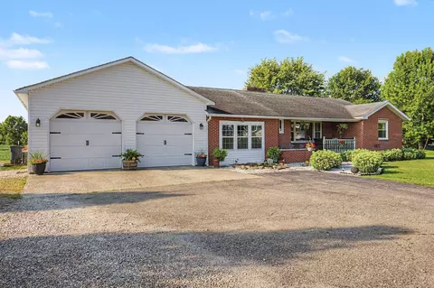 Exterior - 28503 Chieftain Dr, Logan, OH 43138 photo 4 of 14