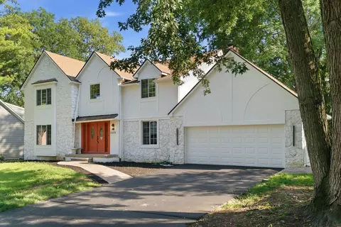 869 Bluff Ridge Dr, Columbus, OH 43235