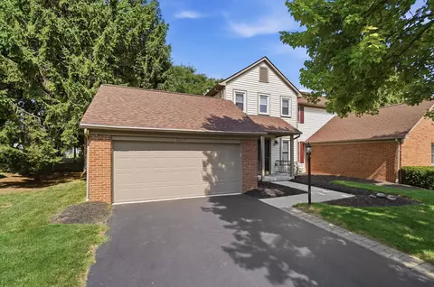 Exterior - 6893 Vally Down Rd, Dublin, OH 43017 photo 2 of 8