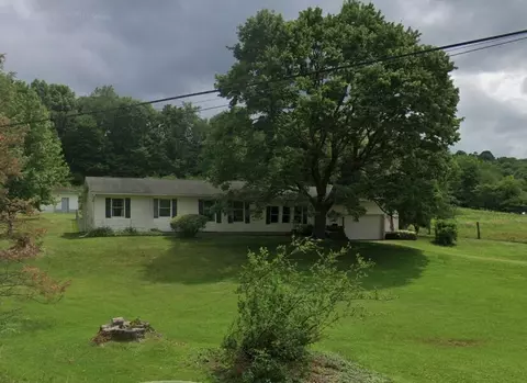 9694 Fallsburg Rd NE, Newark, OH 43055