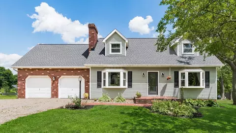 450 Jeffrey Ln, Zanesville, OH 43701