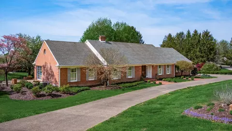 480 W Highland Dr, Zanesville, OH 43701