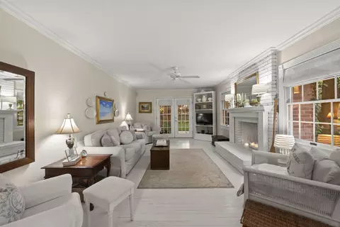 Living - 4375 Castleton Rd, Columbus, OH 43220 photo 1 of 7