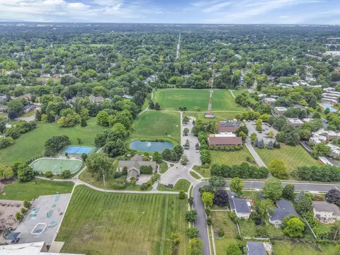 View/Area - 4375 Castleton Rd, Columbus, OH 43220 photo 5 of 12
