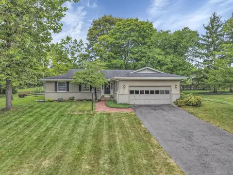 Exterior - 4375 Castleton Rd, Columbus, OH 43220 photo 22 of 23