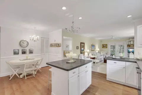 Kitchen - 4375 Castleton Rd, Columbus, OH 43220 photo 5 of 9