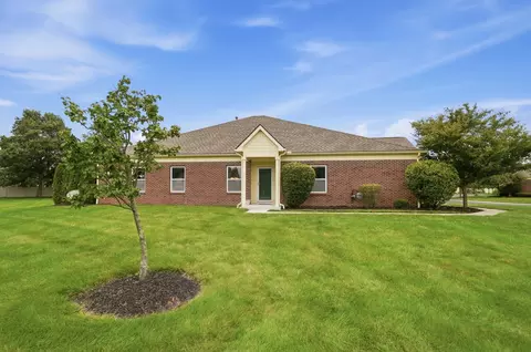 5743 Snedegar Dr #901, New Albany, OH 43054