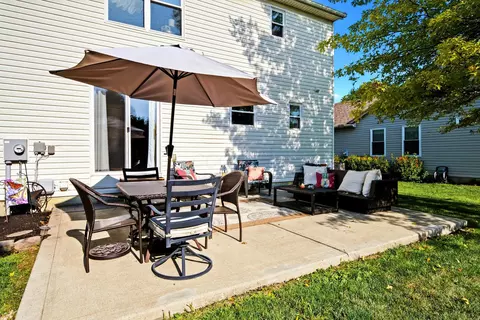 Exterior - 113 Harvard Loop, Delaware, OH 43015 photo 6 of 7