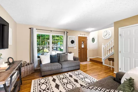 Entry Way - 113 Harvard Loop, Delaware, OH 43015 photo 1 of 1