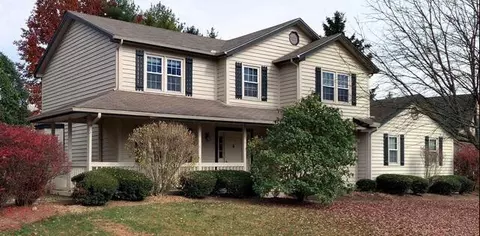 154 Squires Ct, Powell, OH 43065