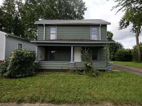 539 E State St, Newcomerstown, OH 43832
