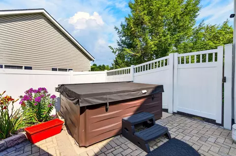 Exterior - 253 Clark Dr, Circleville, OH 43113 photo 5 of 5