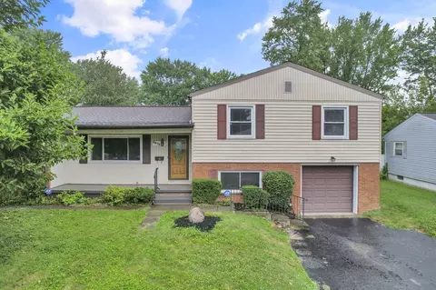 6676 Red Fox Rd, Reynoldsburg, OH 43068