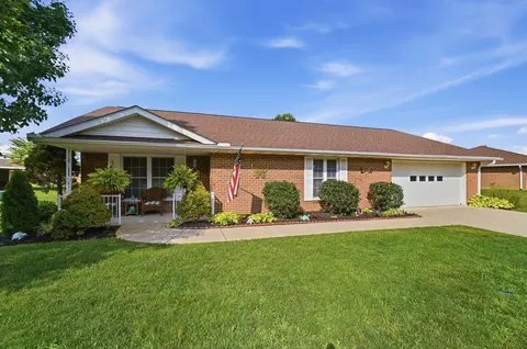 630 Elaine Dr, West Jefferson, OH 43162