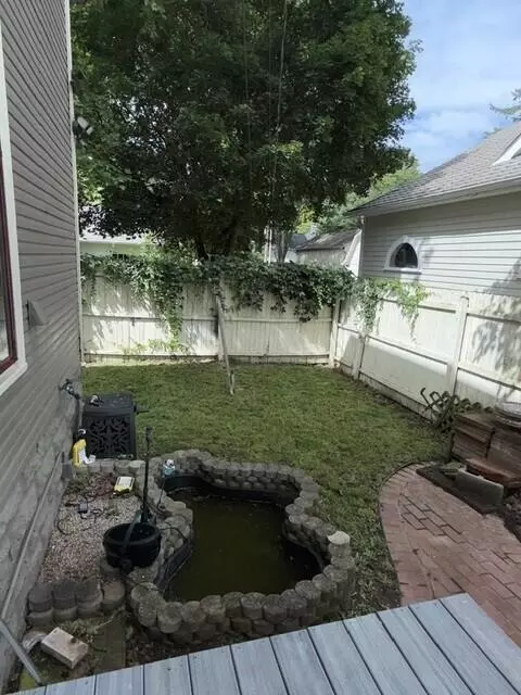 Exterior - 207 E Wheeling St, Lancaster, OH 43130 photo 5 of 6