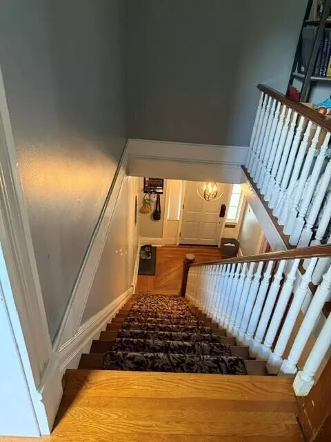 Entry Way - 207 E Wheeling St, Lancaster, OH 43130 photo 3 of 4
