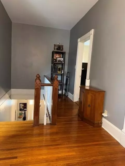 Entry Way - 207 E Wheeling St, Lancaster, OH 43130 photo 4 of 4
