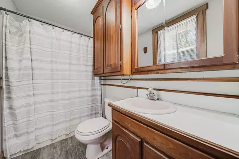 Bath - 303 S Main St, Prospect, OH 43342 photo 1 of 3