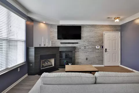 Living - 6992 Old Bridge Ln E, Dublin, OH 43016 photo 2 of 2