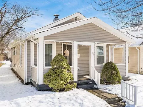 1086 Seymour Ave, Columbus, OH 43206