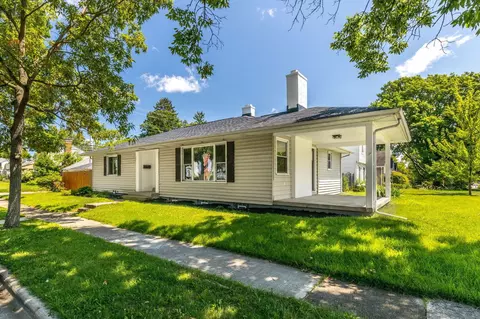 1074 Grandon Ave, Columbus, OH 43209