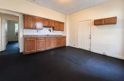 Entry Way - 246 S Hubert Ave, Springfield, OH 45505 photo 1 of 1