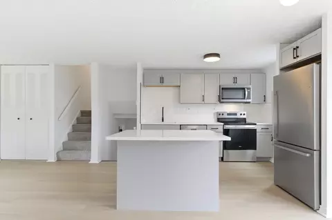 Kitchen - 8669 Ripton Dr, Powell, OH 43065 photo 1 of 6