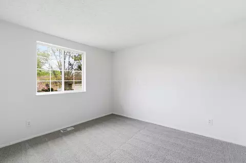 Bedroom - 8669 Ripton Dr, Powell, OH 43065 photo 3 of 4
