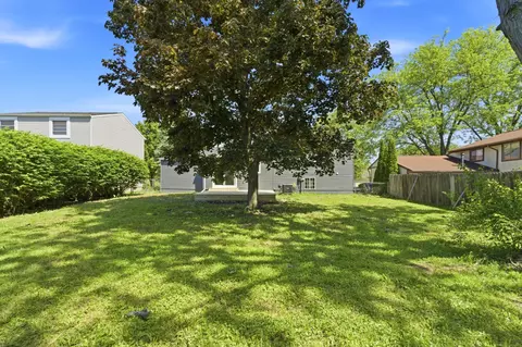Exterior - 8669 Ripton Dr, Powell, OH 43065 photo 7 of 9