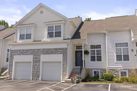 5987 Thunder Gulch Dr #30, New Albany, OH 43054