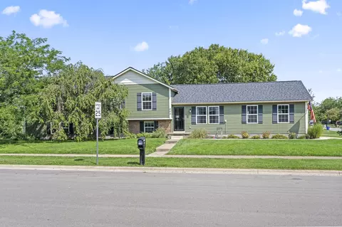 200 Buckboard Ln, Plain City, OH 43064