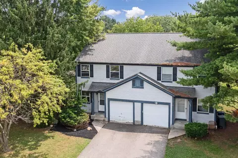 3697 Heatherglen Dr, Columbus, OH 43221