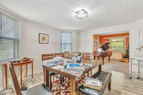 Dining - 124 Albert St, Cincinnati, OH 45217 photo 2 of 2
