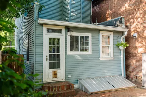 Exterior - 384 E Beck St, Columbus, OH 43206 photo 17 of 21