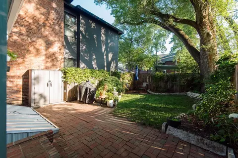 Exterior - 384 E Beck St, Columbus, OH 43206 photo 10 of 21