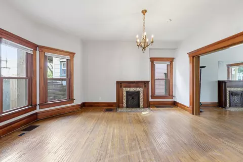 Living - 32 E Maynard Ave, Columbus, OH 43202 photo 4 of 4
