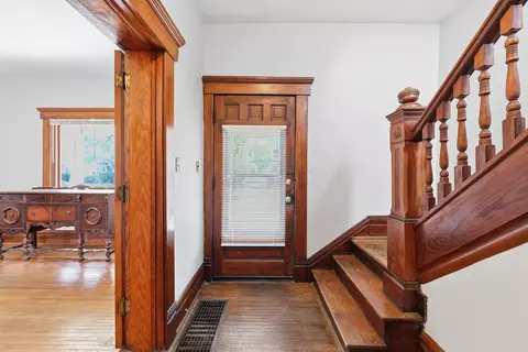 Entry Way - 32 E Maynard Ave, Columbus, OH 43202 photo 1 of 3