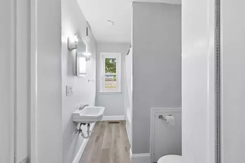 Entry Way - 32 E Maynard Ave, Columbus, OH 43202 photo 3 of 3