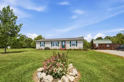 1450 Staunton Sugar Grove Rd, Washington Court House, OH 43160