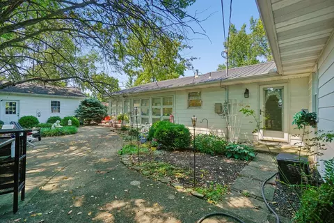 Exterior - 544 Edgewood Dr, Circleville, OH 43113 photo 6 of 8