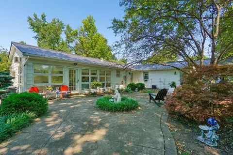 Exterior - 544 Edgewood Dr, Circleville, OH 43113 photo 5 of 8