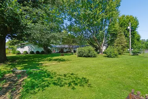 Exterior - 544 Edgewood Dr, Circleville, OH 43113 photo 8 of 8