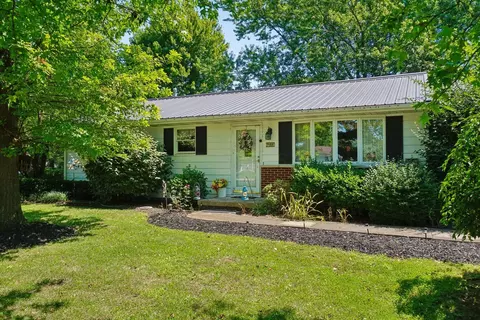 Exterior - 544 Edgewood Dr, Circleville, OH 43113 photo 1 of 8