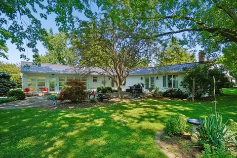 Exterior - 544 Edgewood Dr, Circleville, OH 43113 photo 7 of 8
